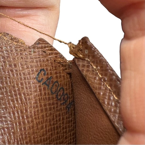 Limited Edition Authentic Louis Vuitton Taskashi Murakami Panda Marco Wallet - Picture 12 of 16